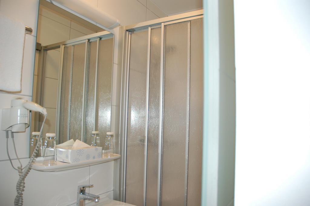 Hotel Kurfuerst Garni Germersheim Ruang foto
