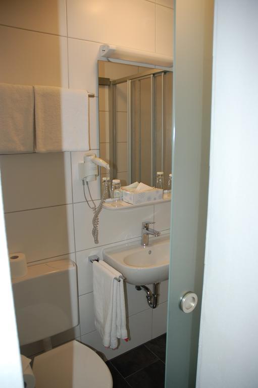 Hotel Kurfuerst Garni Germersheim Ruang foto
