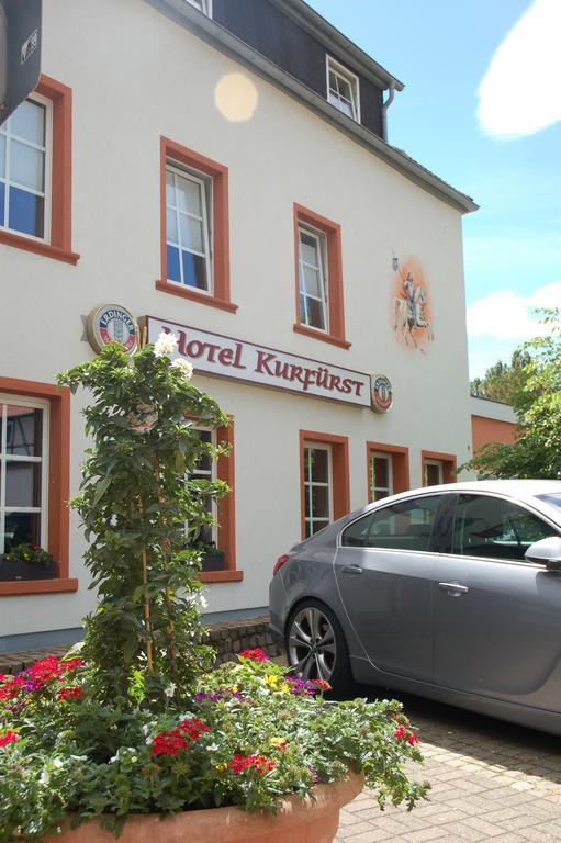 Hotel Kurfuerst Garni Germersheim Bagian luar foto