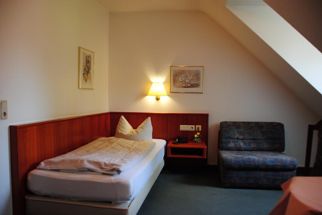 Hotel Kurfuerst Garni Germersheim Ruang foto